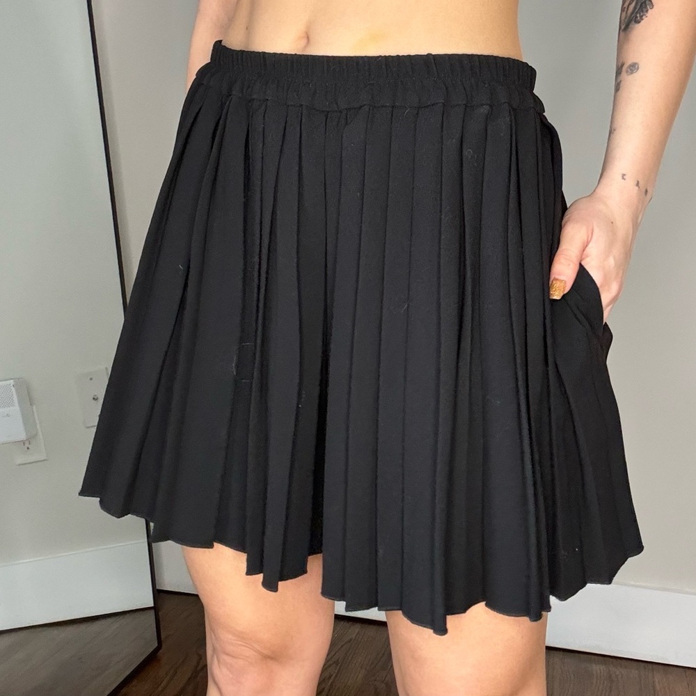 ISABEL MARANT Étoile Pleated Shorts - Black